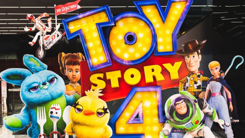 Toy Store 4, Woody foi embora em Toy Story 4?, oy Story 4 é muito assustador?